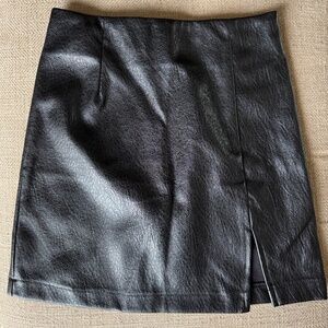 Wild Fable Black Faux Leather Mini Skirt | Size 0